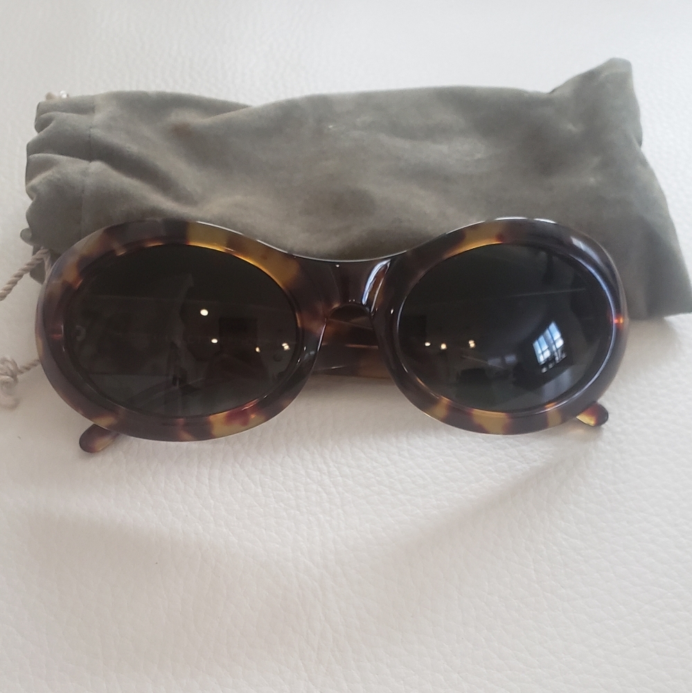 Gucci  Women Sunglass